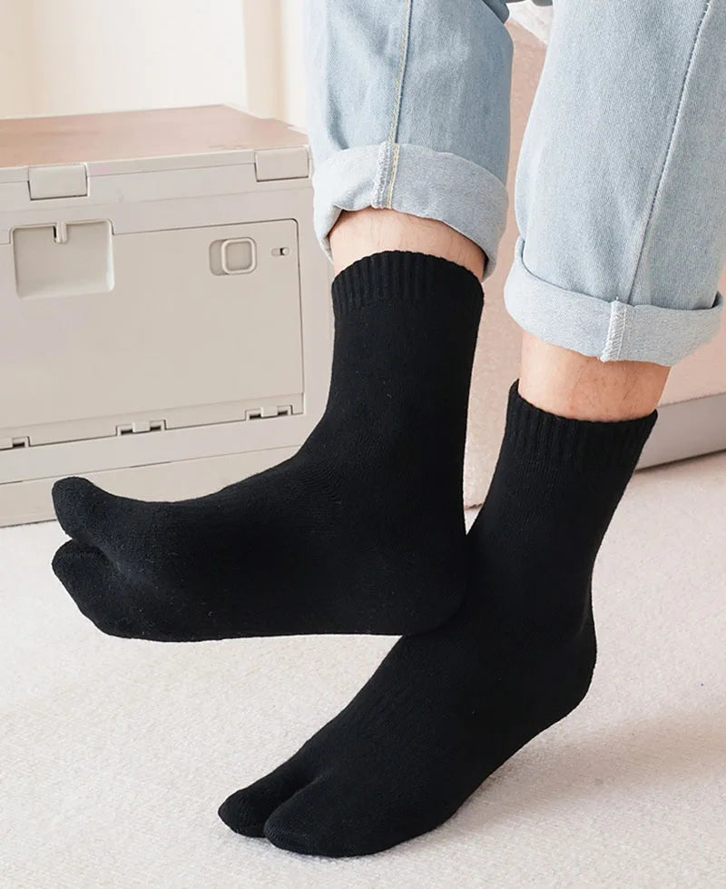 Autumn Winter Thicken 2 Finger Socks For Men Solid Color Business Flip Flops Split Toe Socks Thermal Middle Tube Cotton Socks