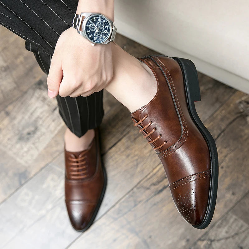 Carving Dress Shoes Men Luxury Designer Fashion Handmade Fashion Shoes Business Formal Shoes Men Original Pointed Wedding Shoes