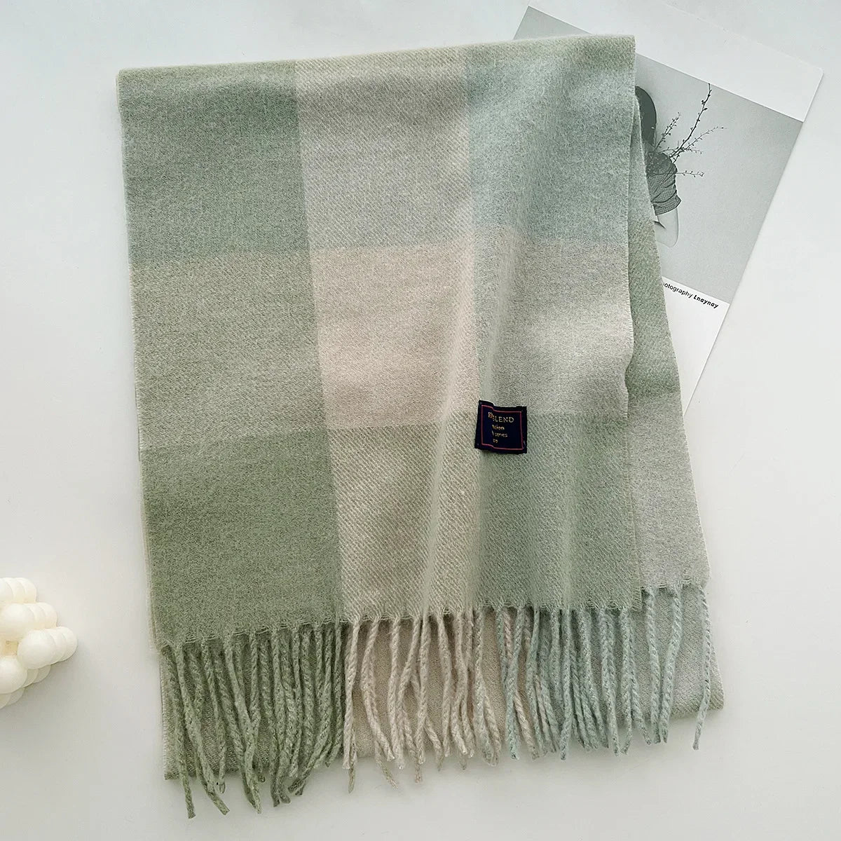 Chic Design Soft Warm Women Scarf Autumn Winter Classic British Imitation Cashmere Muffler Men Plaid Thermal Tassel Shawl Couple