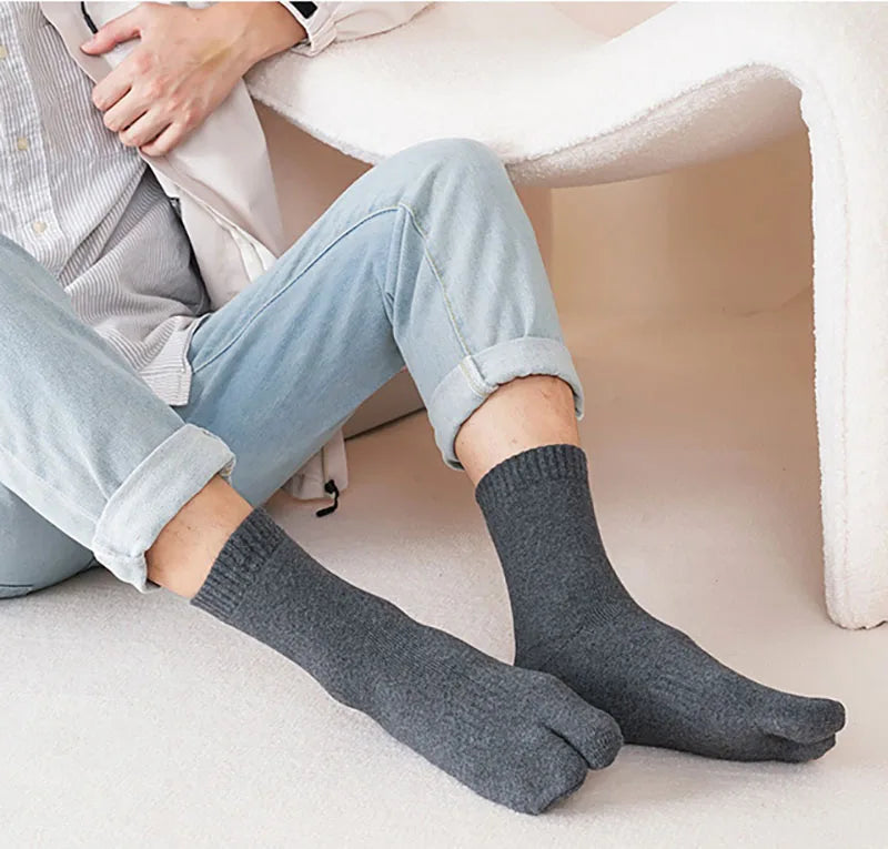 Autumn Winter Thicken 2 Finger Socks For Men Solid Color Business Flip Flops Split Toe Socks Thermal Middle Tube Cotton Socks