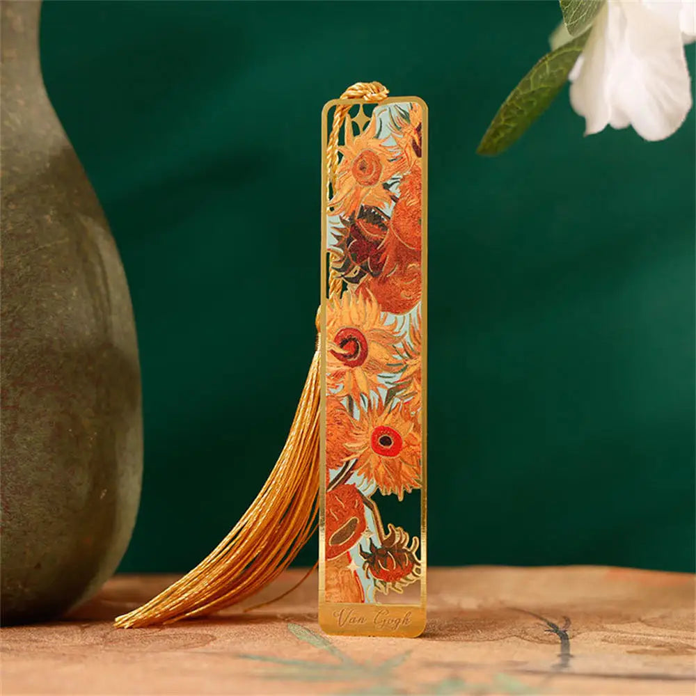 Aesthetic Book Page Clip Floral Painting Metal Bookmark Hollow Metal Book Accessories Student Reading Mark Stationery Gifts