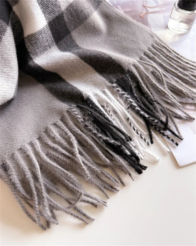 65*200cm Fashion Luxury Brand Women Scarf Cashmere Shawl Winter Warm Outdoor Pashmina Scarves Wrap Lady Decorate Neckerchief