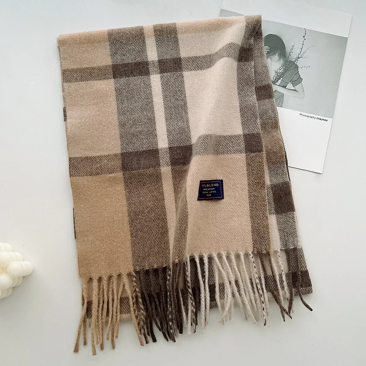 Chic Design Soft Warm Women Scarf Autumn Winter Classic British Imitation Cashmere Muffler Men Plaid Thermal Tassel Shawl Couple